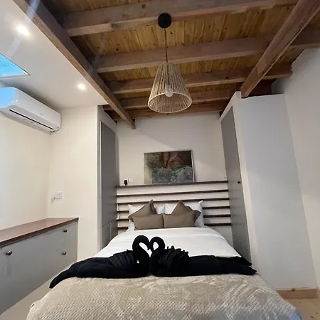 Odou Off-grid Apartment Odu